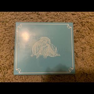 Twenty one pilots scaled and icy blue slip cover